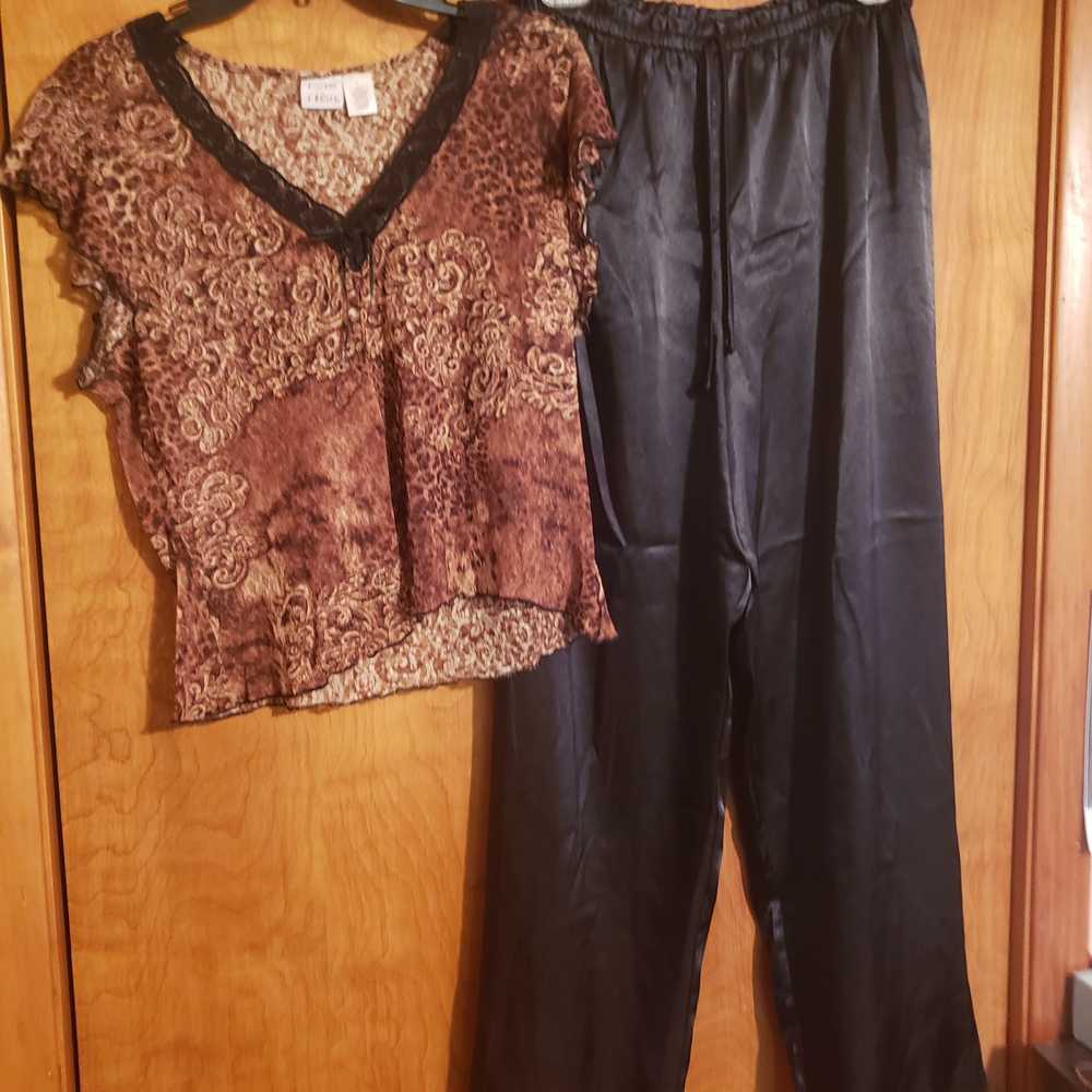 Elegant Brown and Black Women's Pajama Set